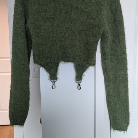 Fuzzy Green Cropped Sweater - Picture 2 of 8
